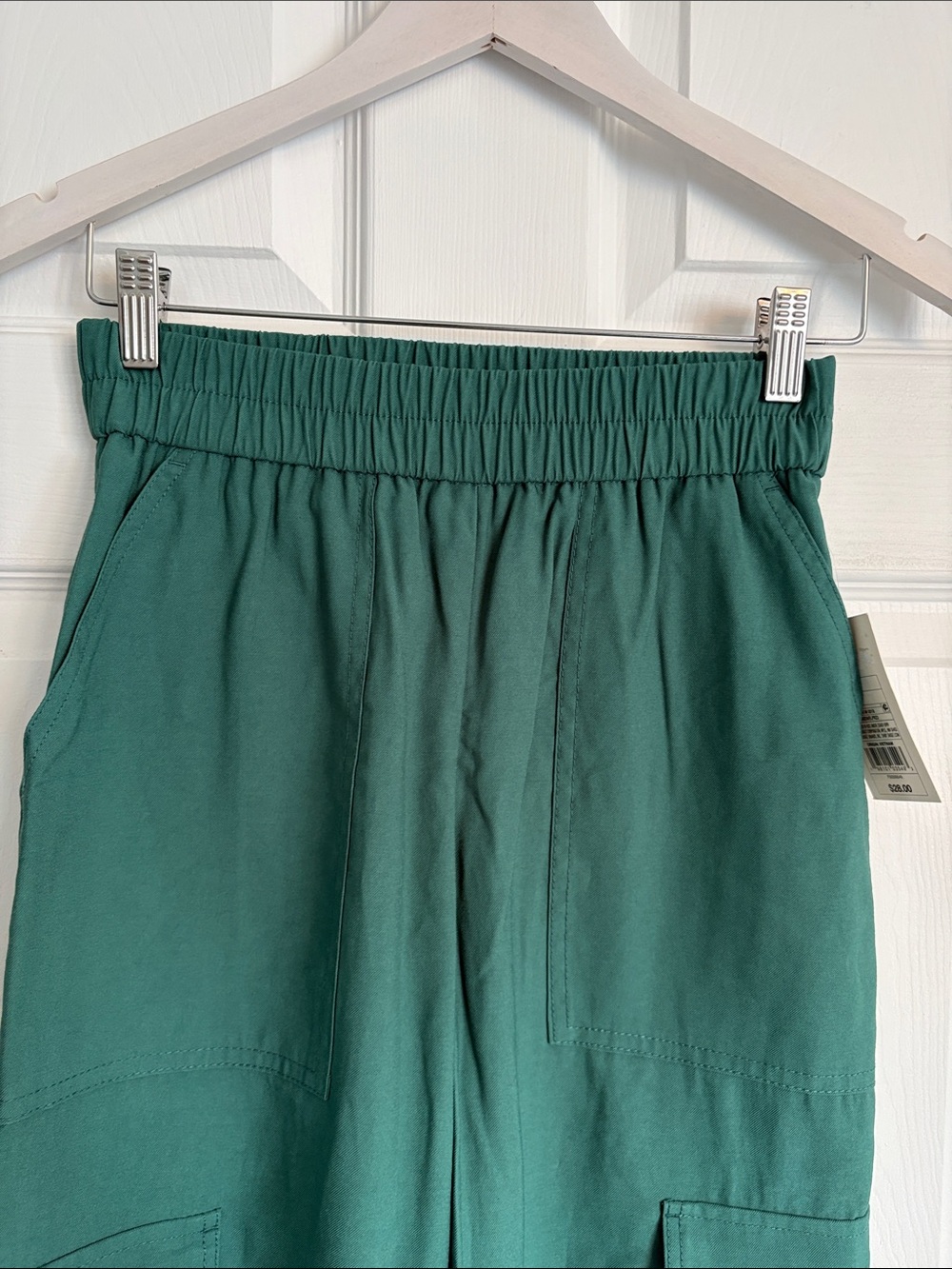 NWT A NEW DAY Women's Green Cargo Style Pants - Picture 4 of 10